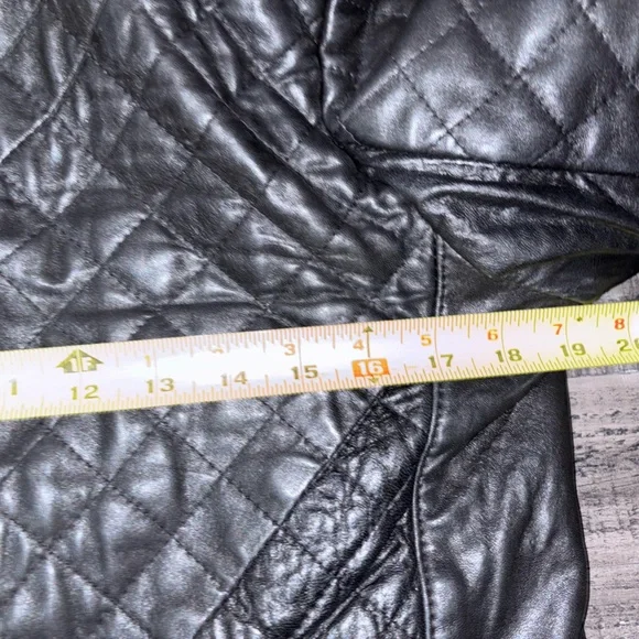 Caroline Moore black quilted leather jacket with gold-toned buttons SZ 10 - Picture 16 of 16